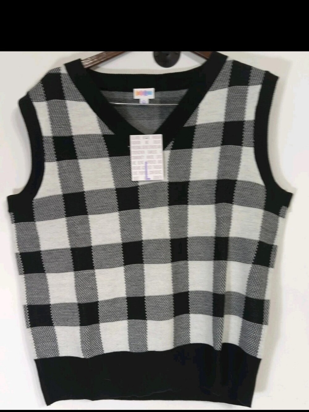 Lularoe Sweater Vest Nadia Plaid Black/White Large 14/16 NWT